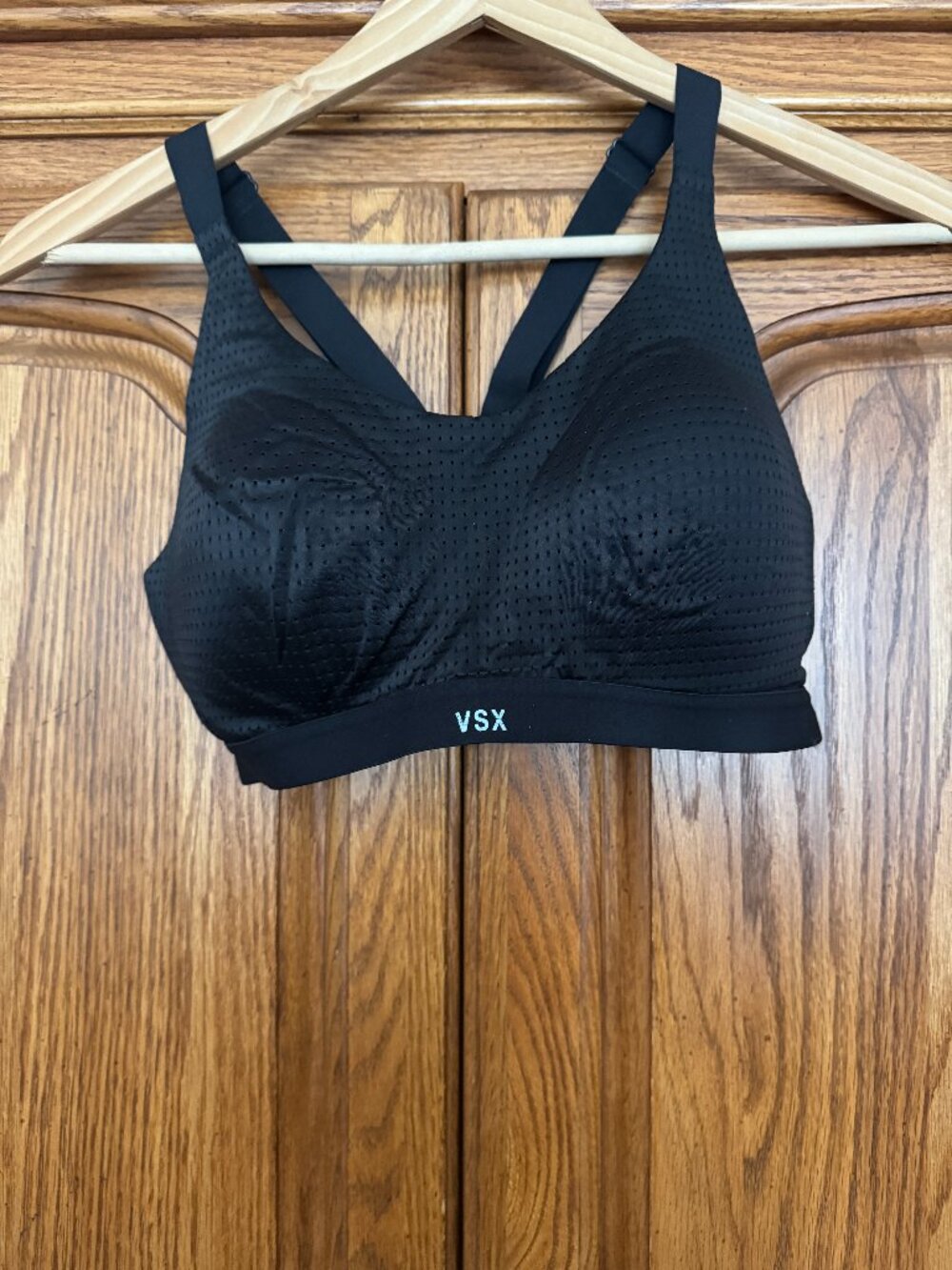 VSX Black Seamless Sports Bra - Supportive Women’s Activewear
